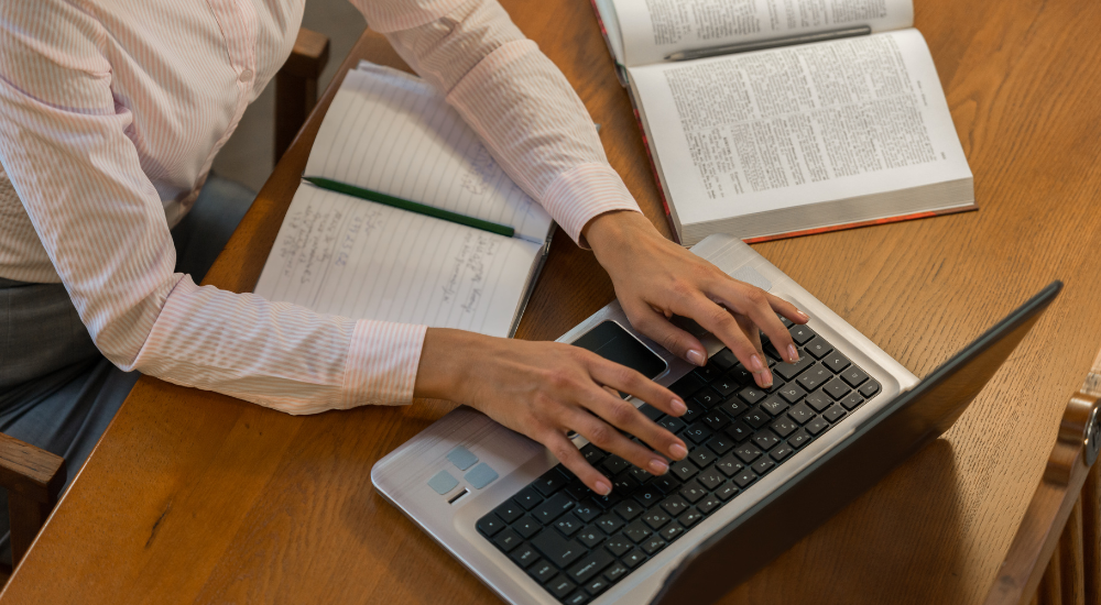 Qualitative vs Quantitative Research: What’s the Difference? visual data 5