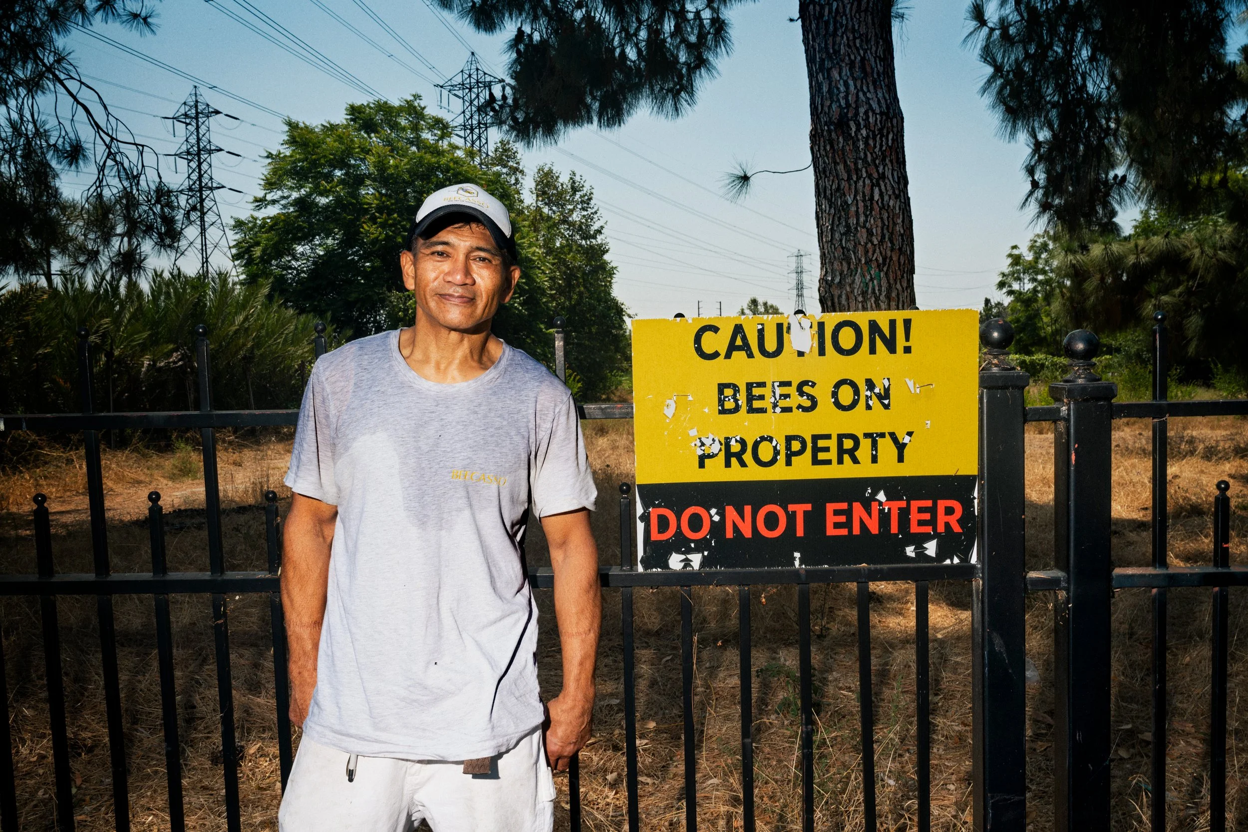 ENR_LATIMES_BEES_17.jpg