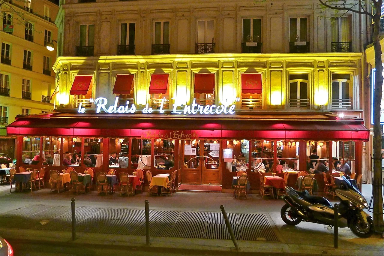 Le Relais de l’Entrecôte Paris.jpg