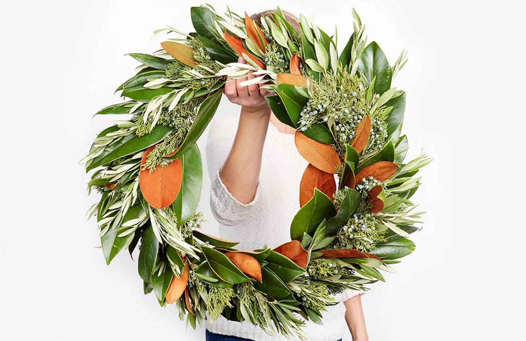 the-magnoli-ya-wreath-collection_feature-featured-image-magnolia.jpg