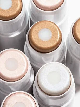 glossier-haloscope.jpg