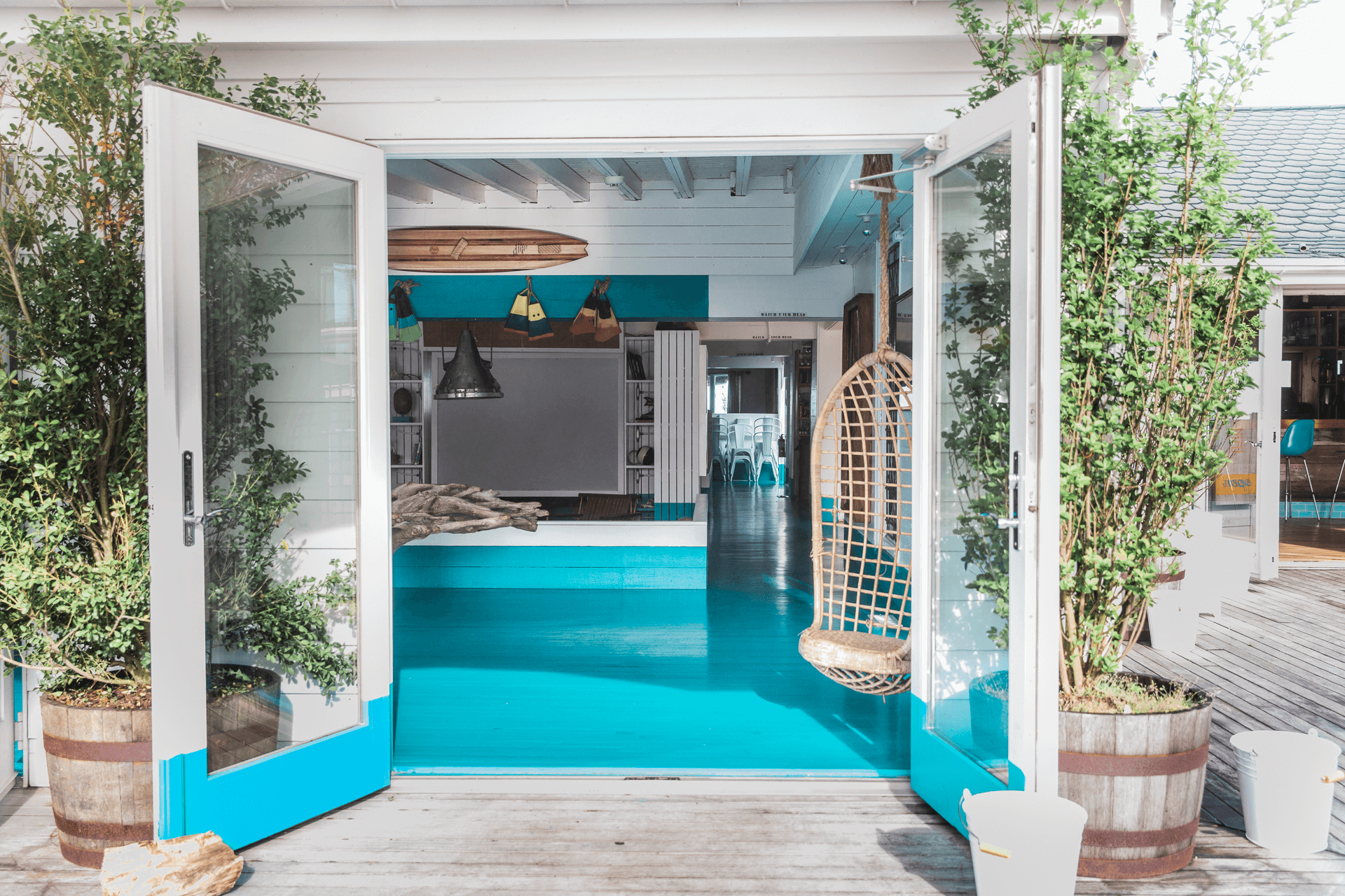 final_surf-lodge_hi-res-web_c6a0289.png