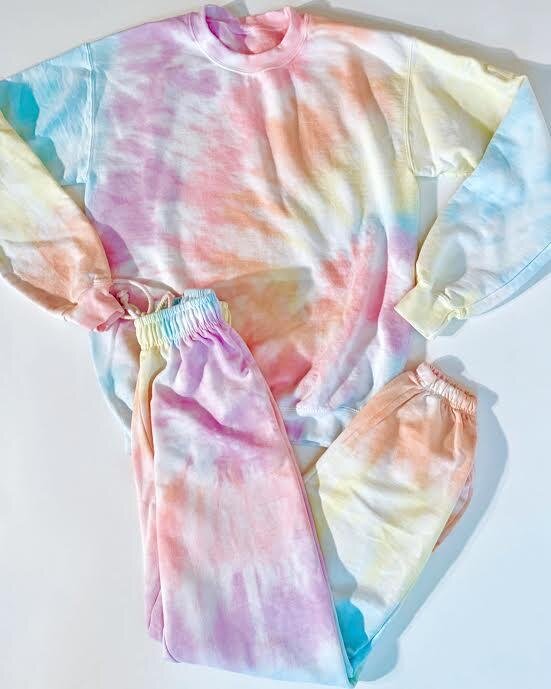 The Cutest Tie Dye Loungewear To Buy Online RN (Because You're Living ...