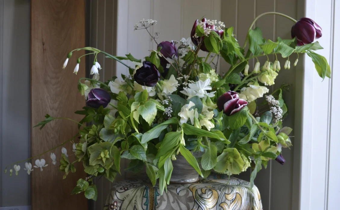 Table arrangement