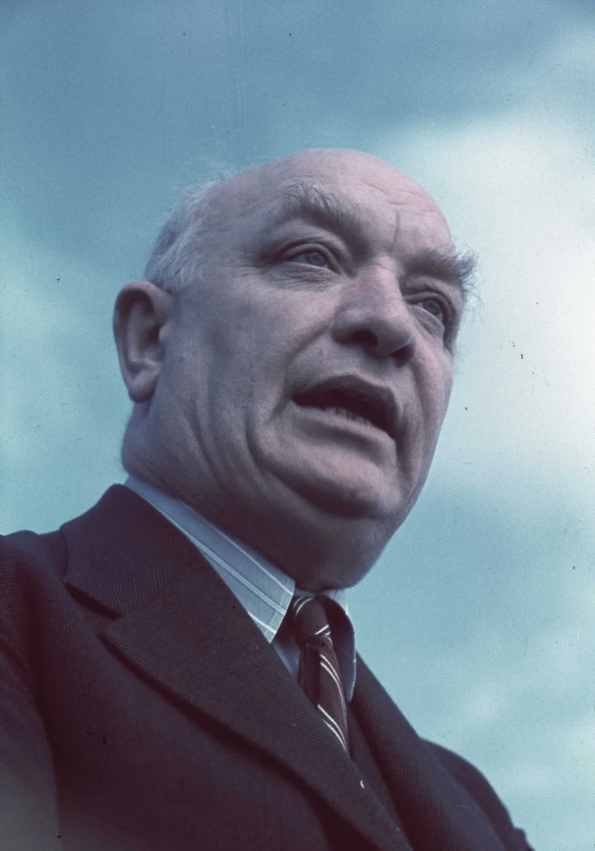 Per Albin Hansson, tidig socialdemokratisk statsminister och landsfader. Bär en stor del av ansvaret för Sveriges utveckling i modern tid:&nbsp;Gunnar Lundh / Nordiska museet -&nbsp;http://digitaltmuseum.se/011013848224