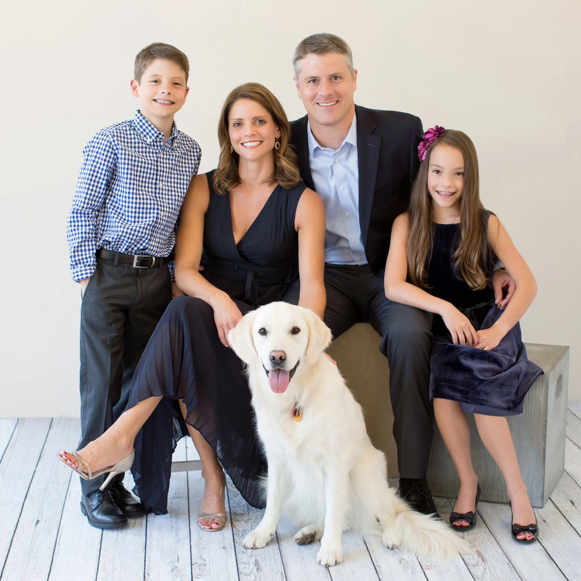 handsome_family_with_dog.jpg