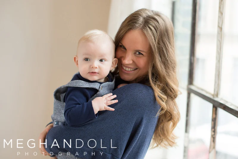mom-smiles-with-6month-baby-boy