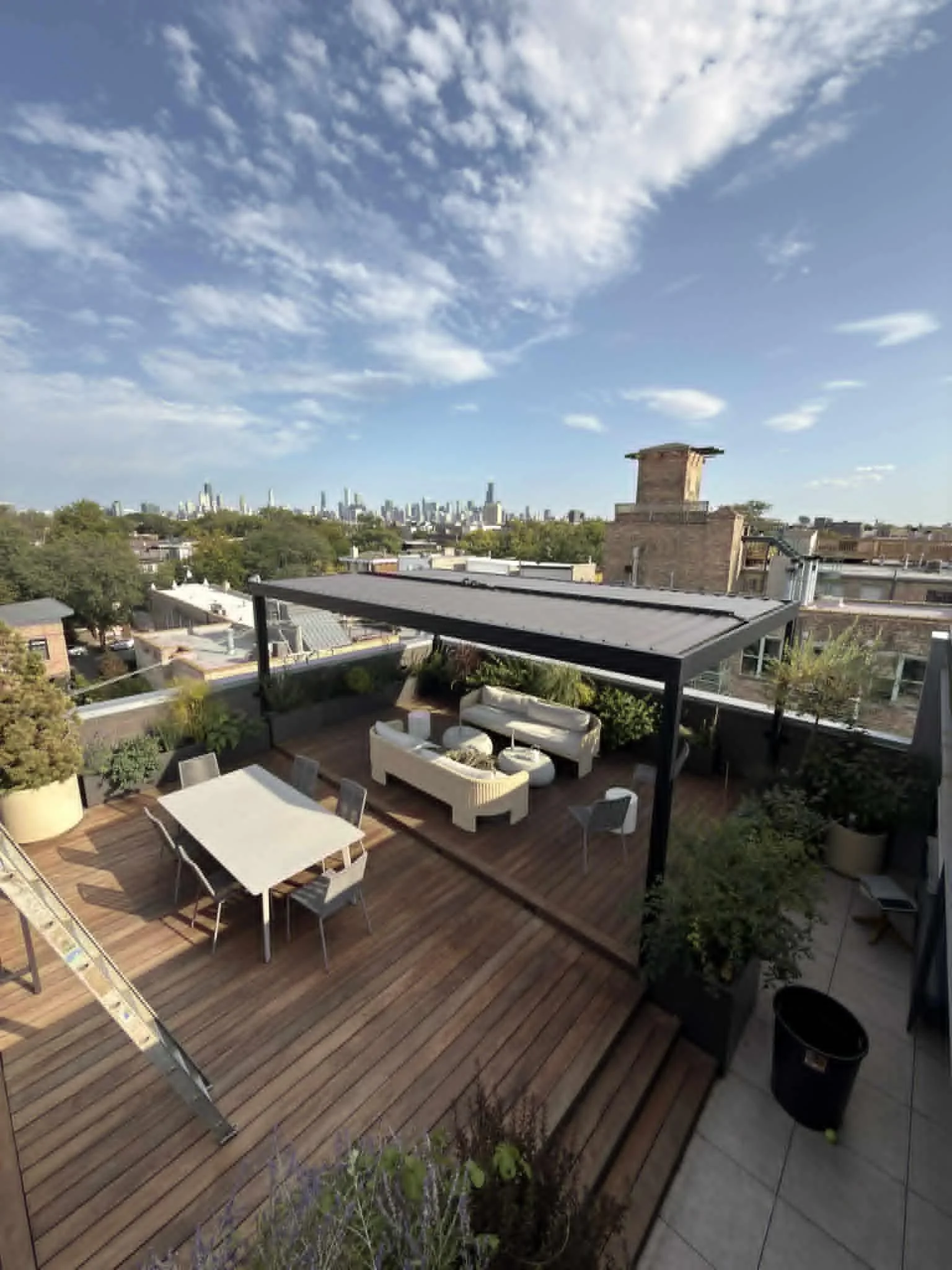 The Complete Guide to Building a Roofdeck in Chicago