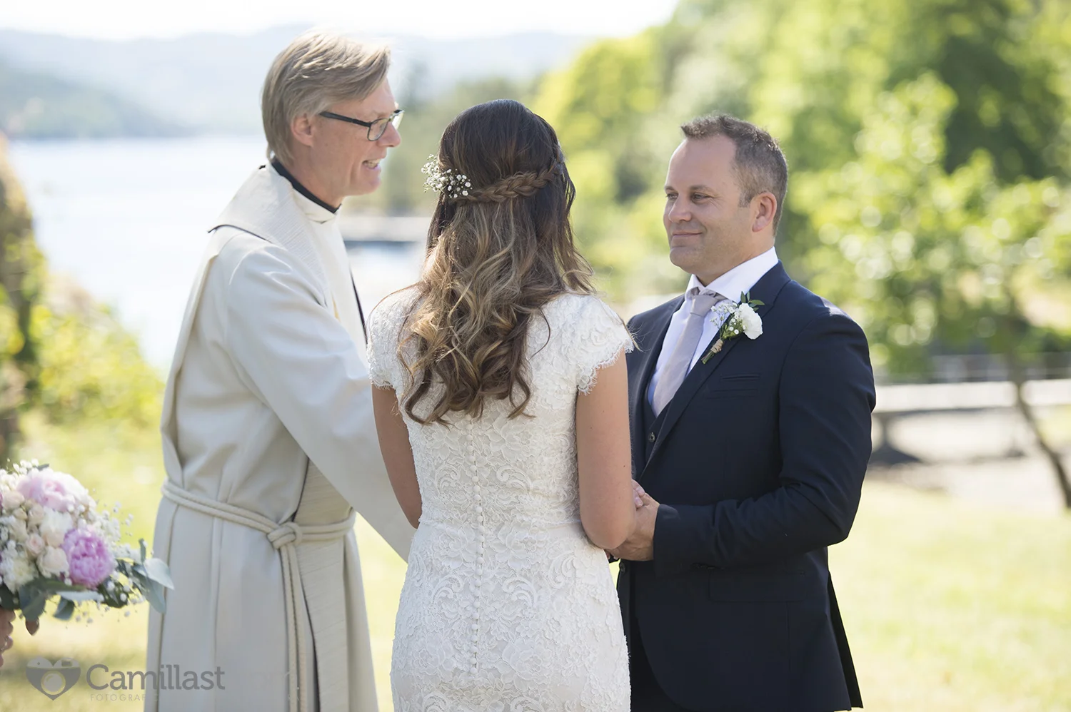 Fotograf_CamillaST_2018_Bryllup_Torunn_Christer_051 copy.jpg