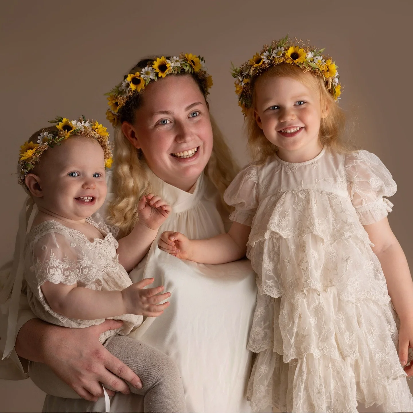 VINN &laquo;MEG &amp; MAMMA&raquo;-FOTOGRAFERING

Vinner trekkes p&aring; julaften!
Slik deltar du:

❤️ F&oslash;lg @camillastphotography
❤️ Lik dette innlegget
❤️ Hvem ville du tatt med om du vant,  eller hvor mye betyr en slik fotografering for deg