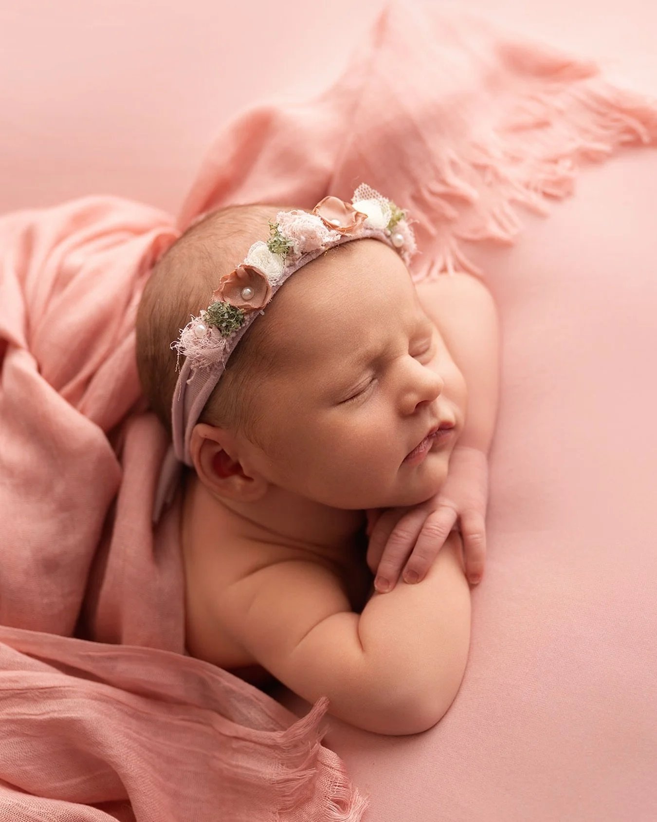 2026 - i &aring;r er det mer rosa og bl&aring;tt. Jeg merker at kundene sp&oslash;r om mer spesifikke farger. Det er selvsagt veldig g&oslash;y! Rekvisitt rommet mitt har stort utvalg, s&aring; her er det noe for alle. Etter &aring; kj&oslash;rt en h