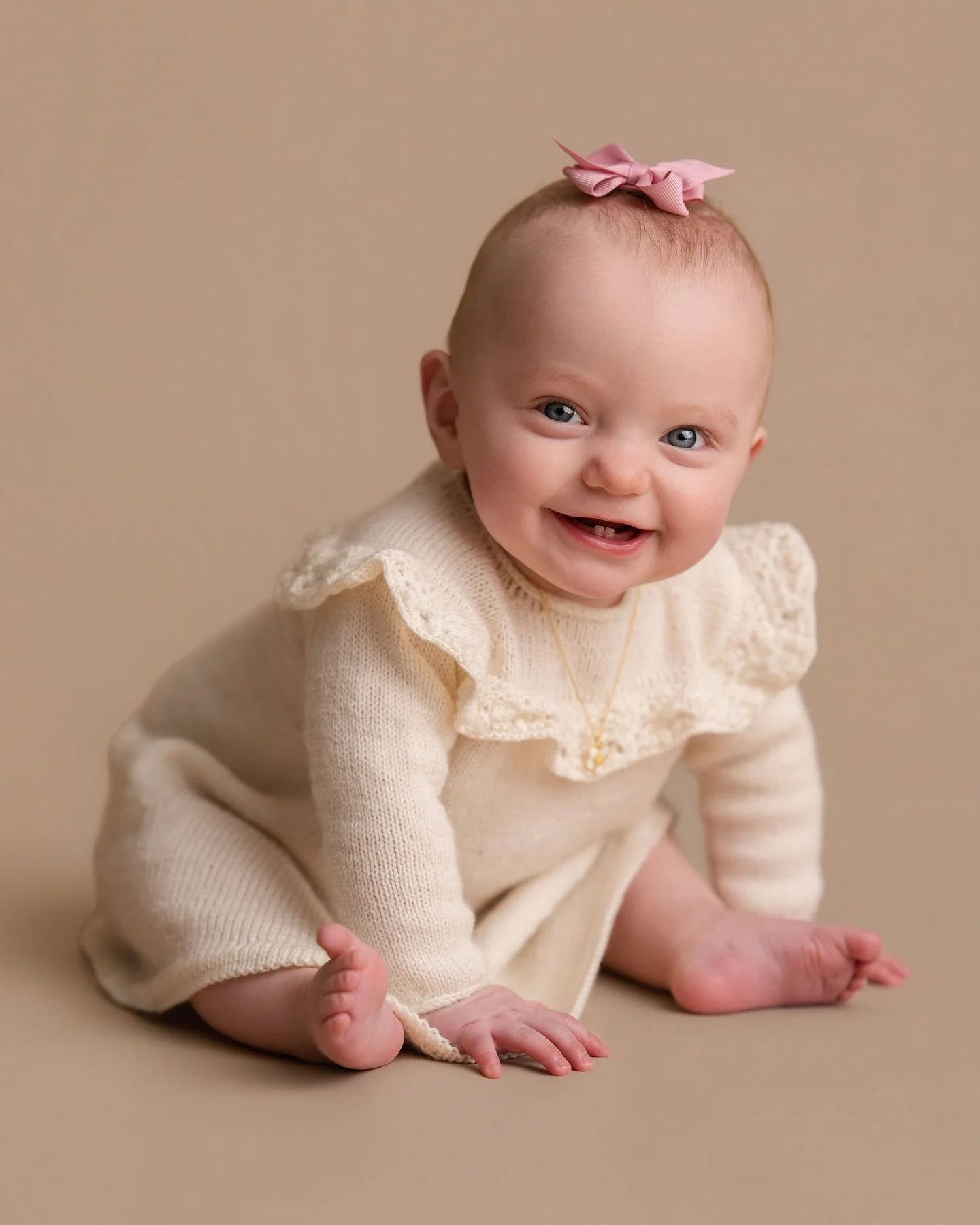 Ett &aring;r allerede &ndash; eller nesten 💖

F&oslash;dt litt f&oslash;r tiden, men helt perfekt p&aring; sin egen tid.
Gratulerer s&aring; mye med dagen skj&oslash;nne T!

Tusen takk til denne familien som velger &aring; dokumentere hvert eneste k