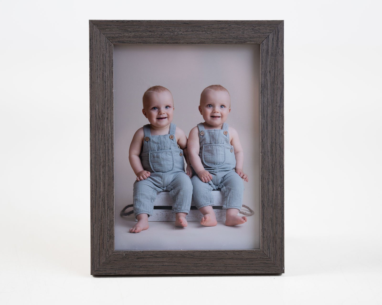 gaveramme til bestemor og bestefar. Bilde i gave. Tvillingfotografering. Birk ramme.