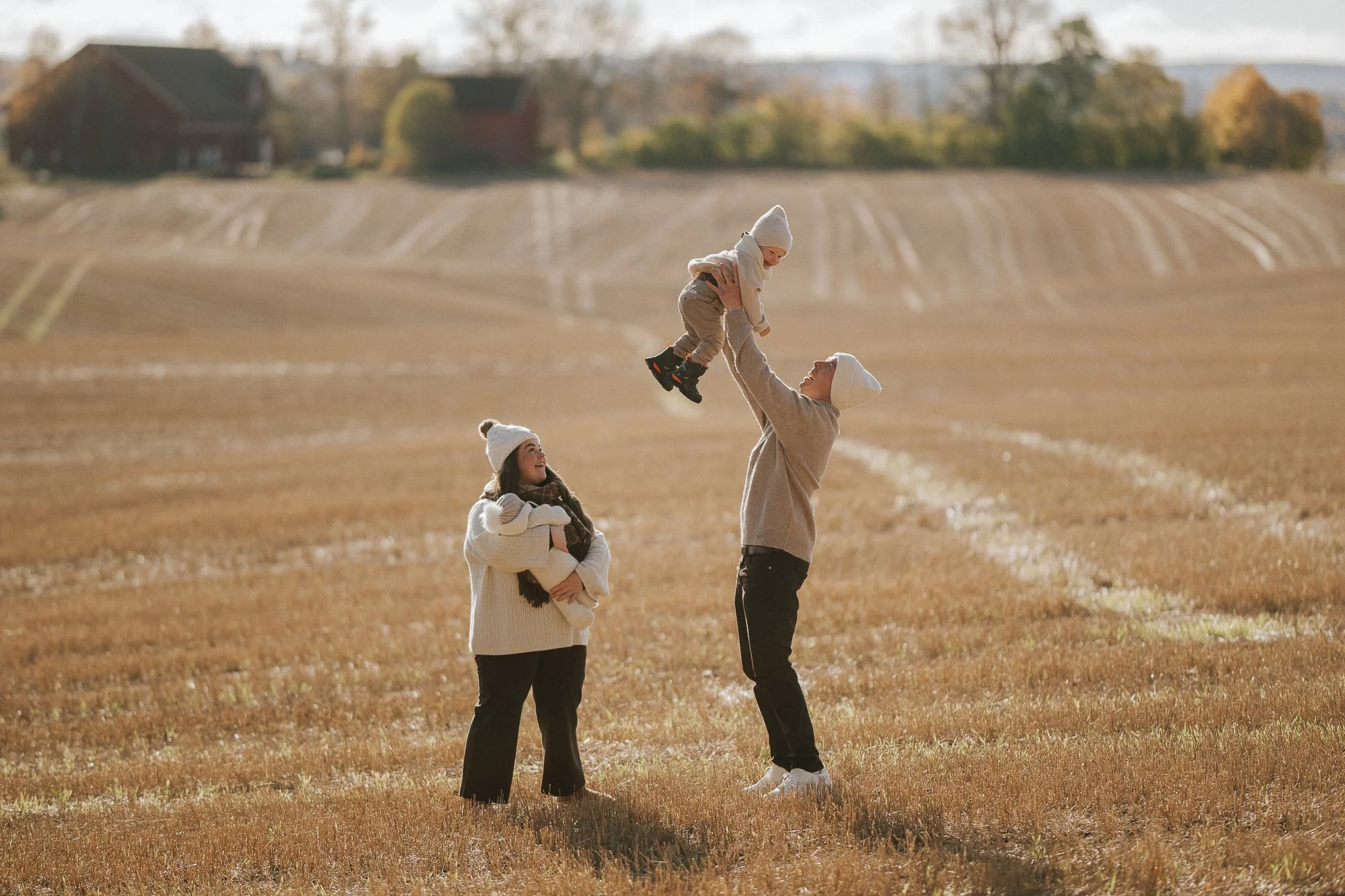 utefotografering av hele familien, minner for livet.