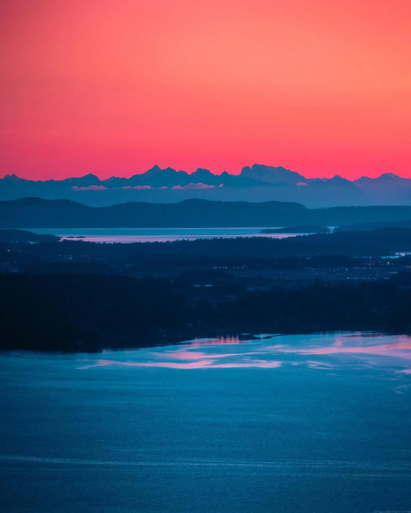 Coast Mountains.

This is one of the three photos I edited from an early trip up island. We were crossing over the Malahat and I couldn&rsquo;t help but pull over at one of the lookouts to snap a few photos. The colours were so vibrant yet so fleetin