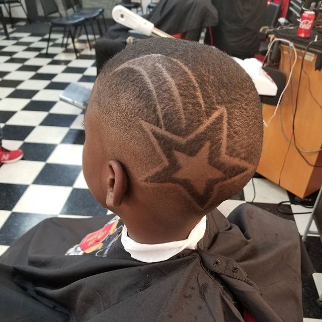 #kidscuts #barberlyfe #barberlife #barberlove #barberlifestyle #fadedu #kidsdesign #barbersoul #barberdesigns #westernbarberconference #barbersoul #barbersociety #barbersarehiphop #barbersalute #barbershopconnect #barbershopflow #dmvfinest #dmvbarber