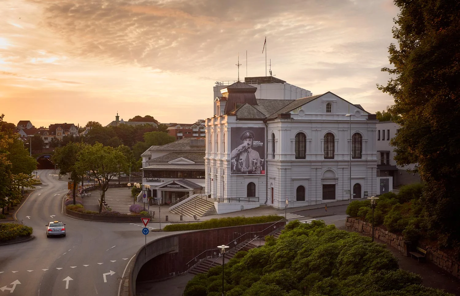 Roaland Teater at sun rise.