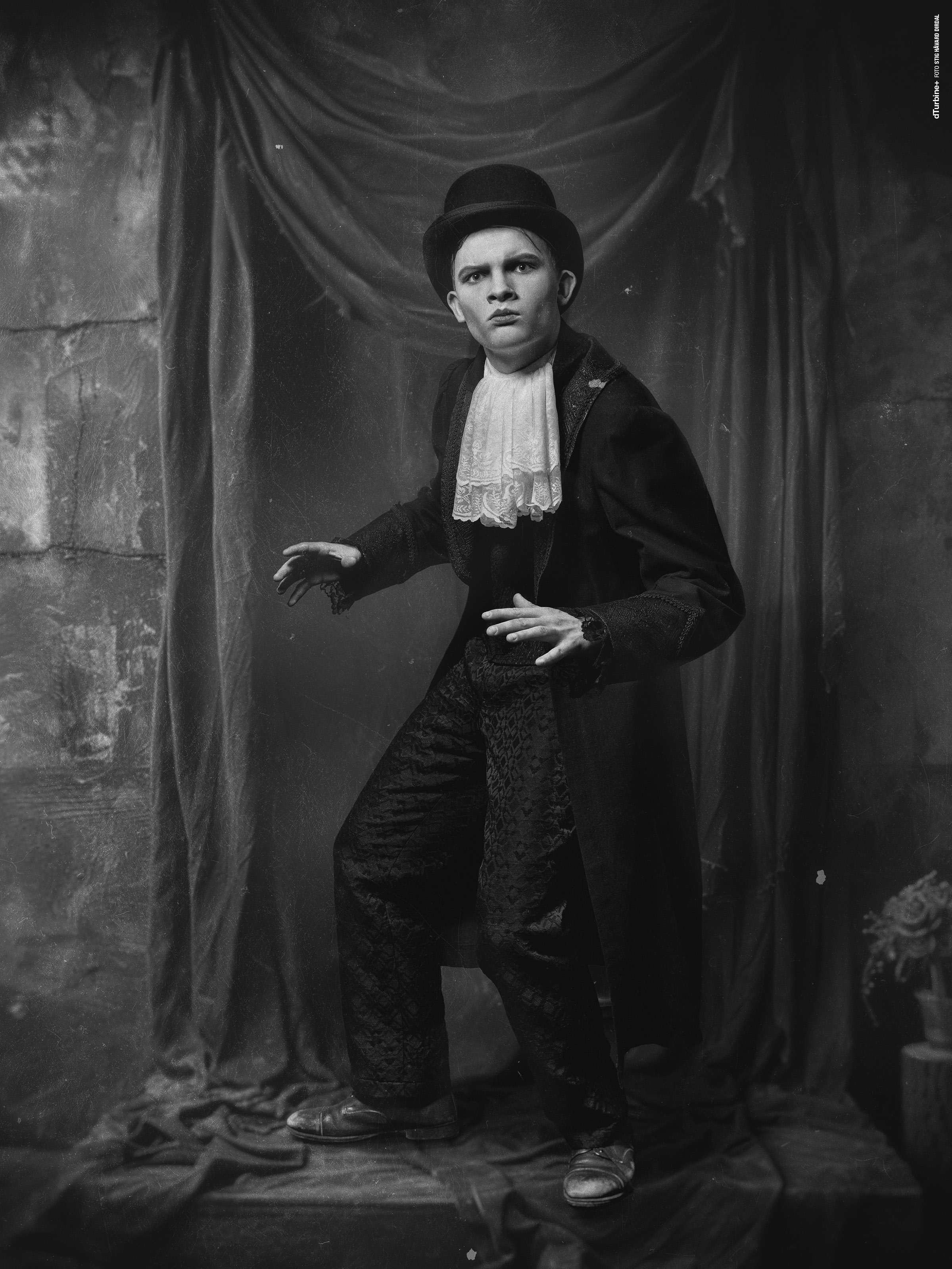 Dracula_utstillingRT_SHDirdal_8.jpg