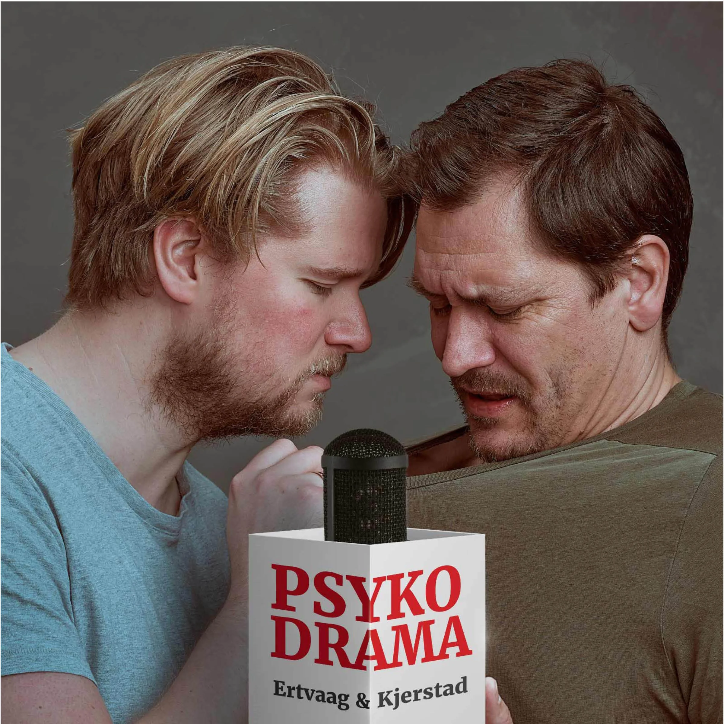 Portrett av Per Kjerstad og Ole Christoffer Ertvaag for podcasten Psyko Drama. Kampanjefoto og visuell identitet fotografert av Stig Håvard Dirdal.