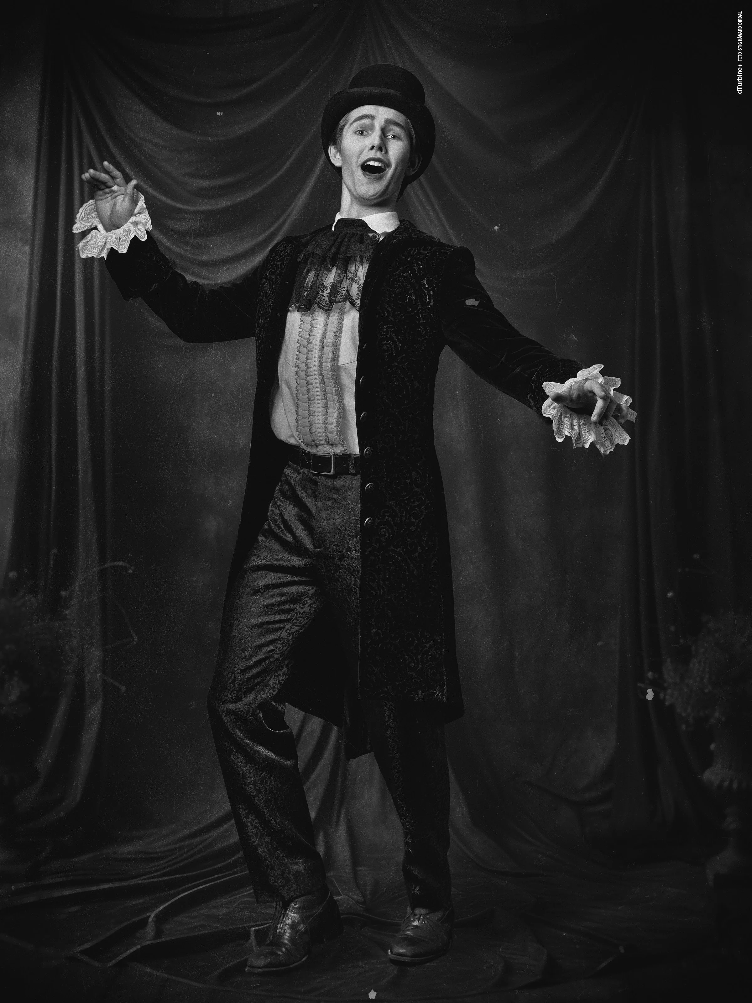 Dracula_utstillingRT_SHDirdal_6.jpg
