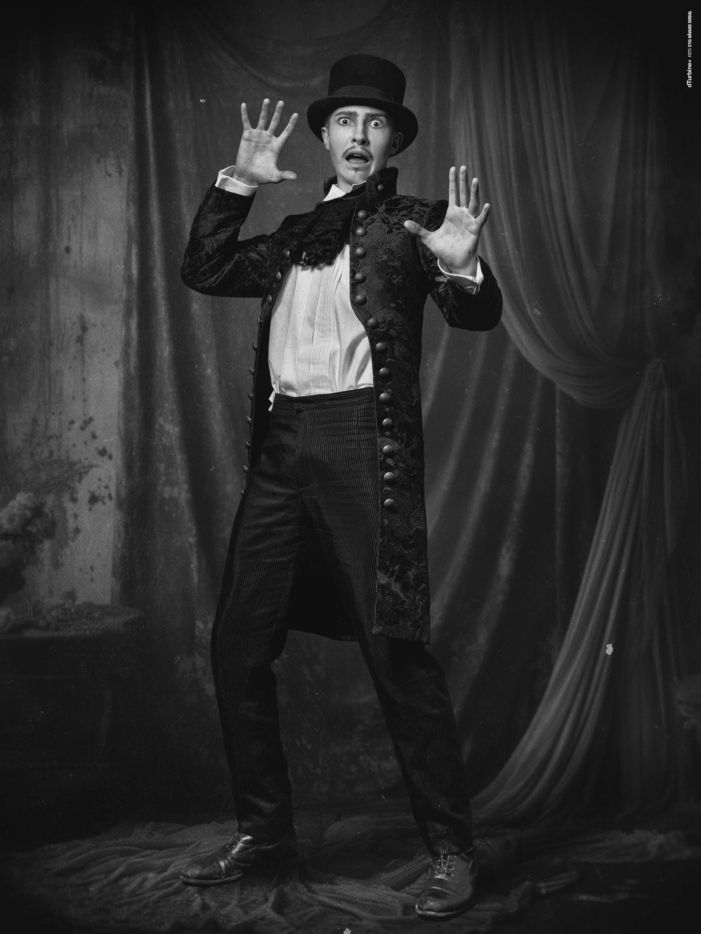 Dracula_utstillingRT_SHDirdal_5.jpg