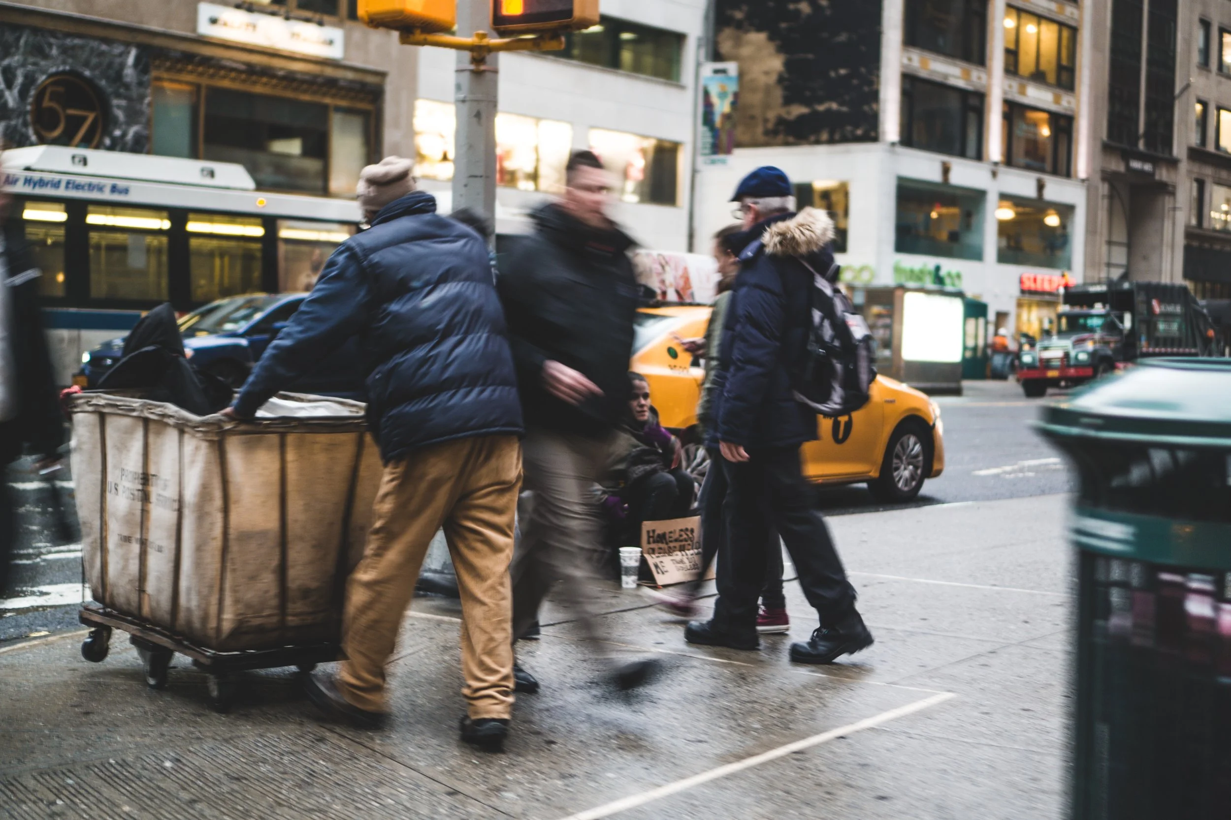 homeless robert-v-ruggiero-747496-unsplash.jpg