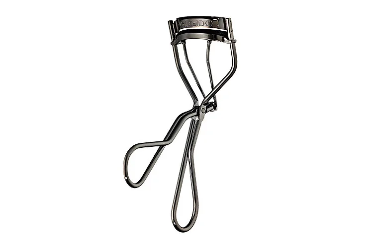 Shiseido Eyelash Curler.jpg