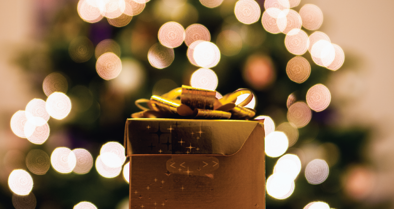 Make-the-Most-of-Holiday-Devices-Blog-Header-01-1280x680.png