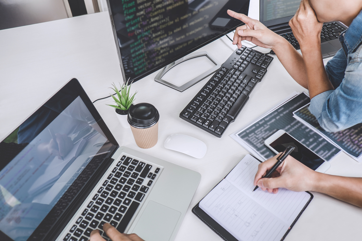 graphql subscriptions with aws-JMH-2019-00.jpg