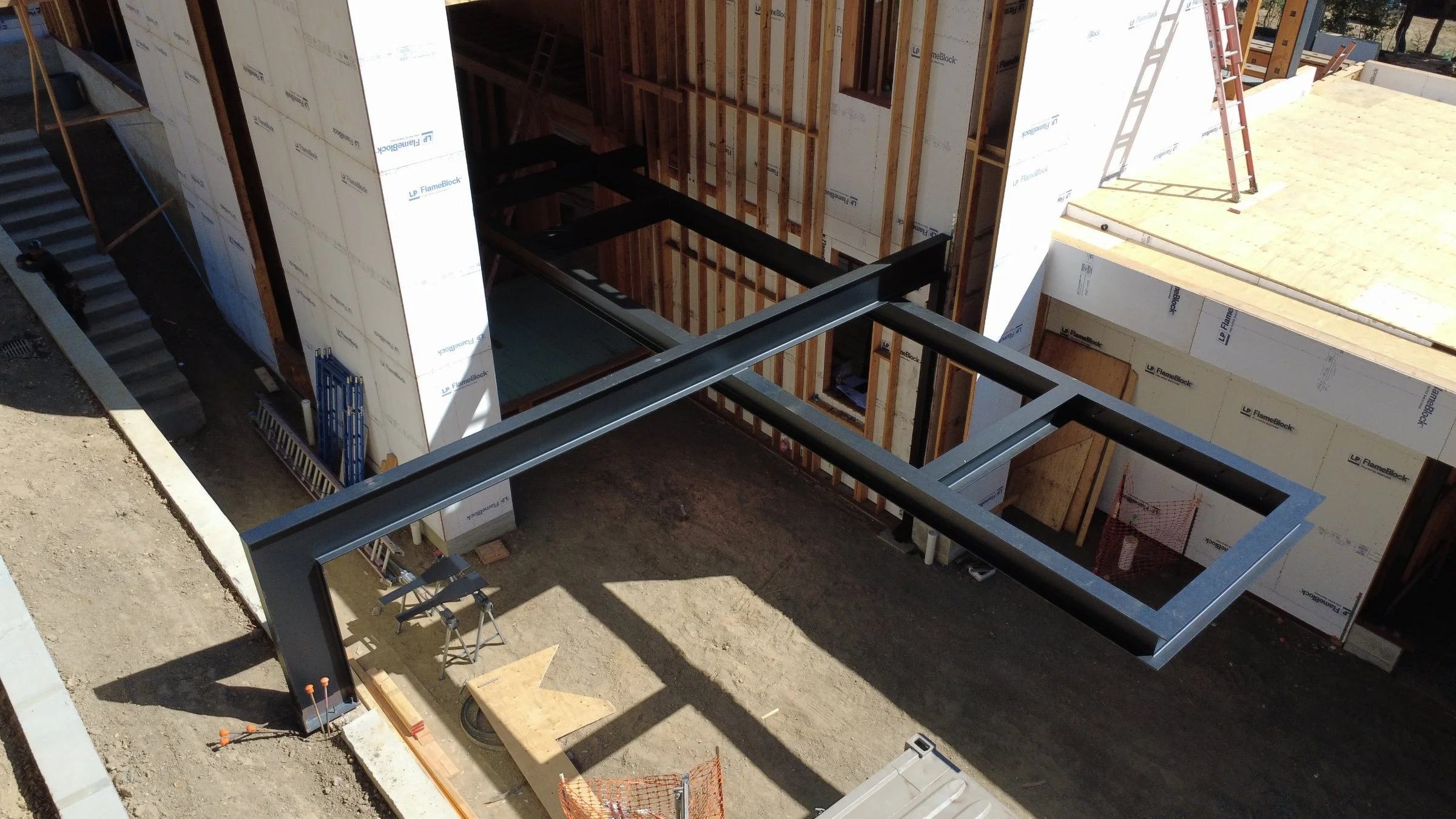 newman-steel-custom-home-steel-frame.jpg