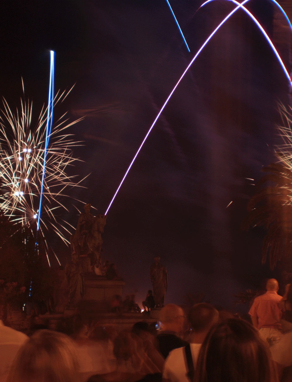 NB_feu-d'artifice-15-aout-2013-Ajaccio_8.gif