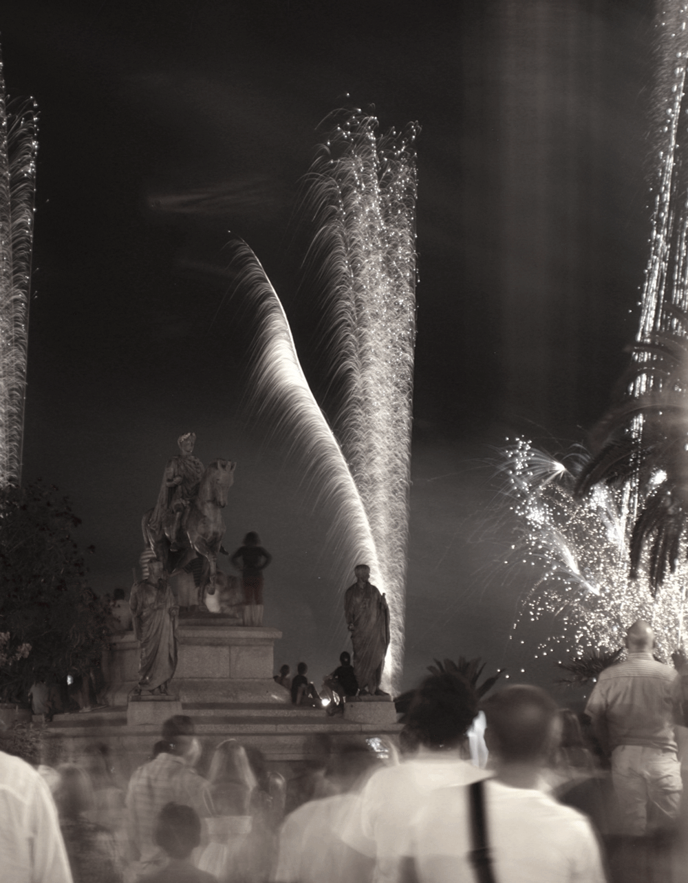NB_feu-d'artifice-15-aout-2013-Ajaccio_5.gif