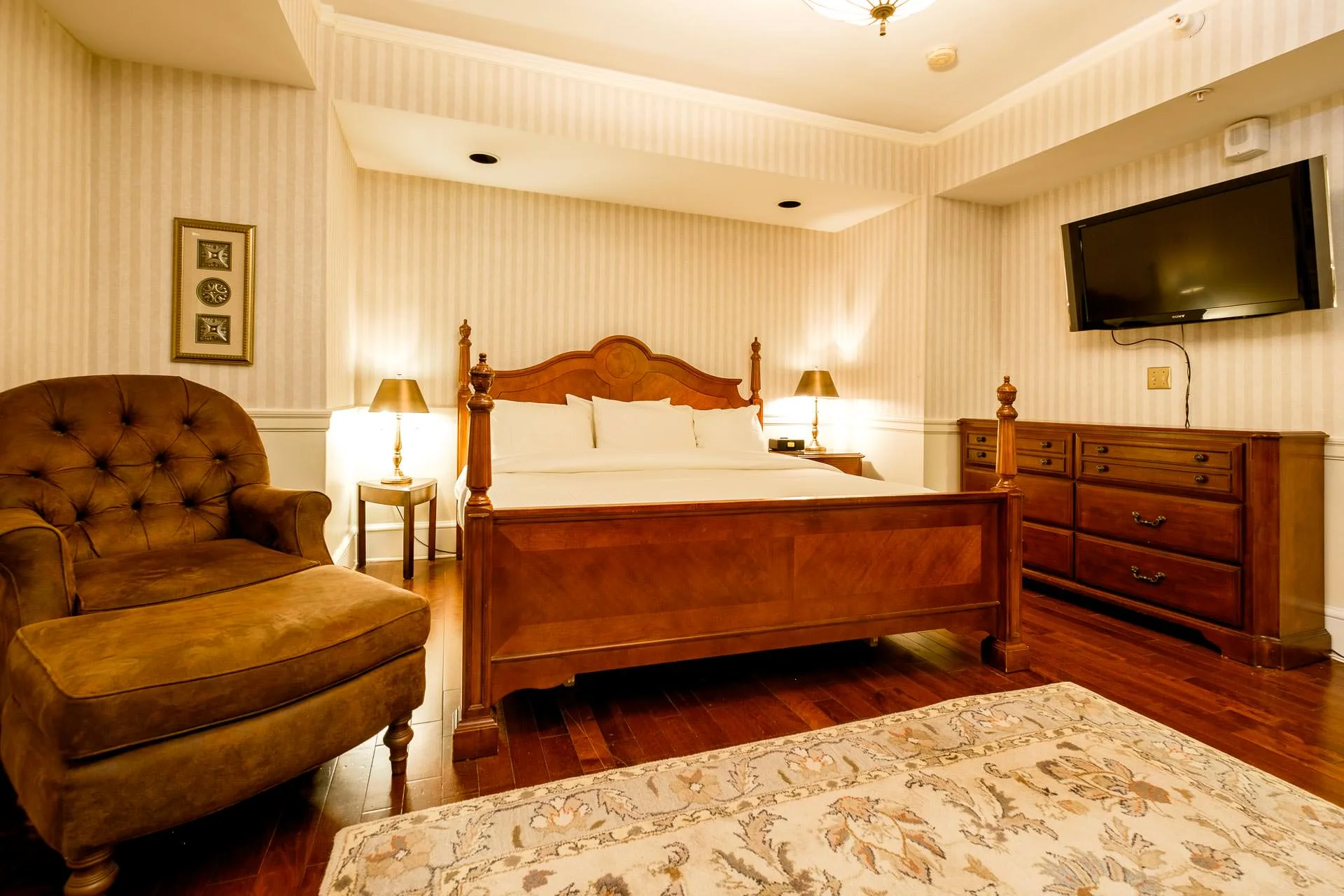 1119 Bedroom 3rd Angle.jpg