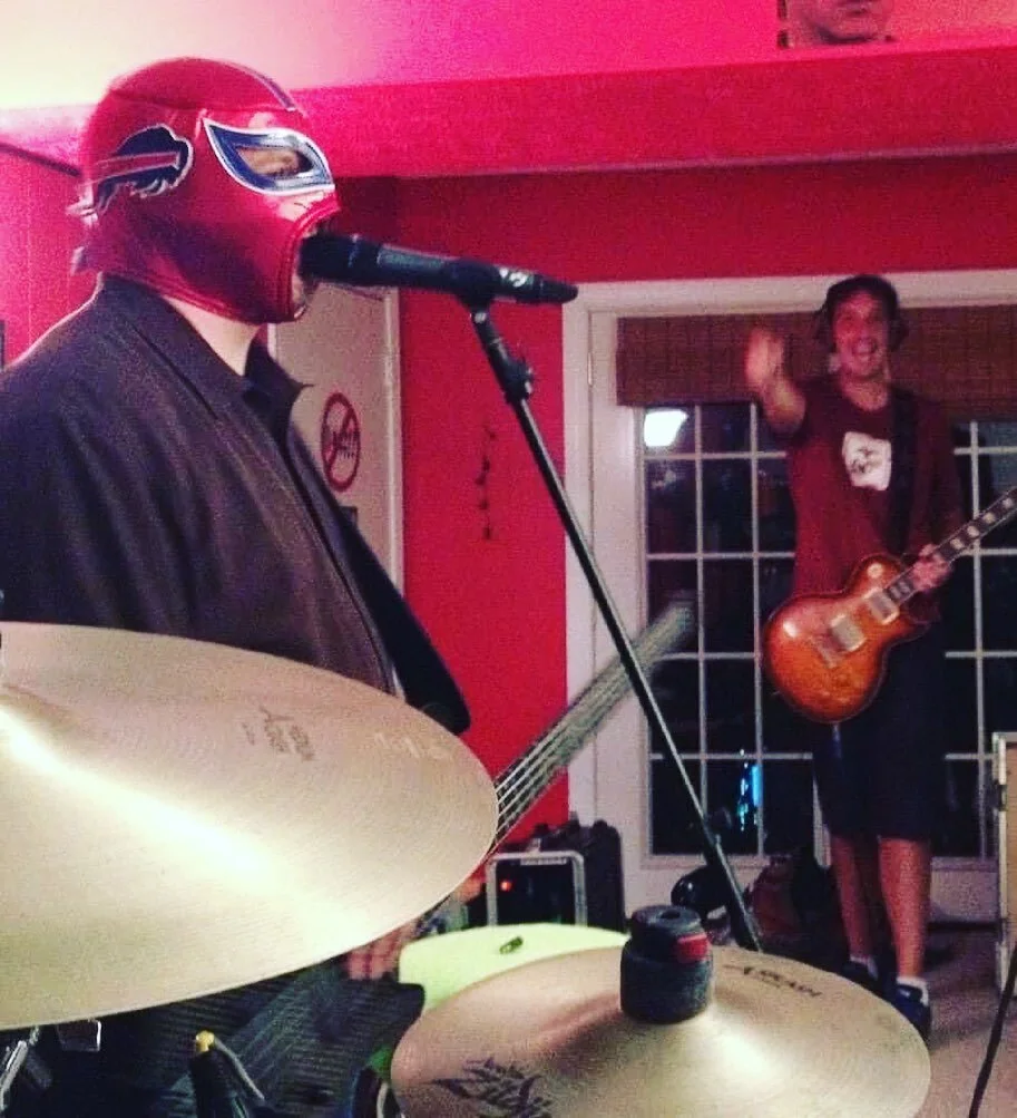 We&rsquo;re ready for some live music!
&bull;
&bull;
&bull;
#maskup #covid_19 #drfurocks #whitlows #whitlowsonwilson #rockband #coverband #dcnightlife🌬