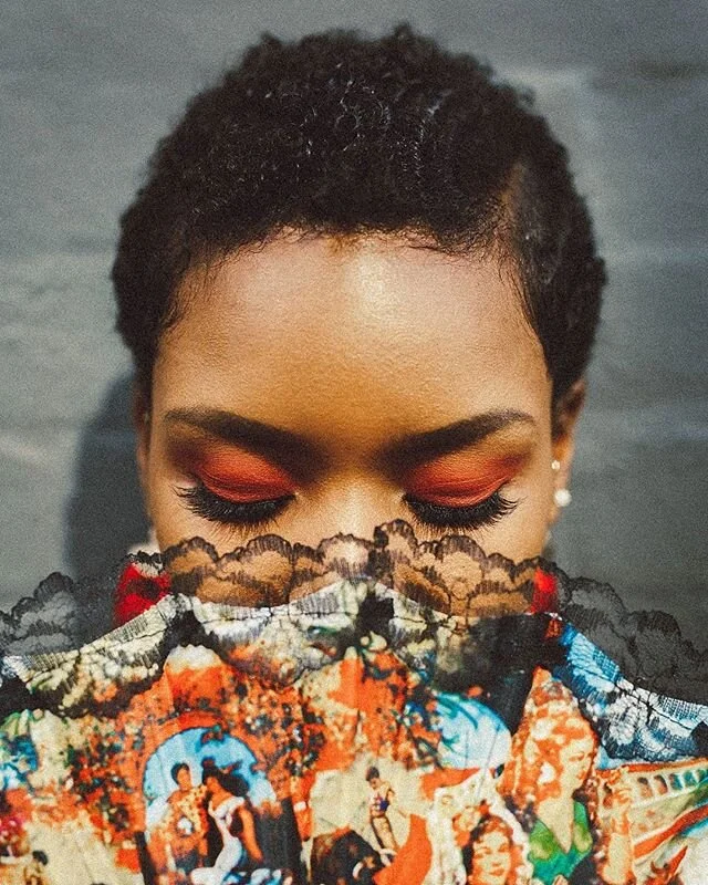 Listen to what she says with her eyes // Akilah .
.
#eyes #canonphotography #london #portraitphotography  #design  #gold &nbsp;#portraiture #makeupartist #summer #featurepalette #portraitmood #mua #profile_vision #fashion #fashionphotography #postthe