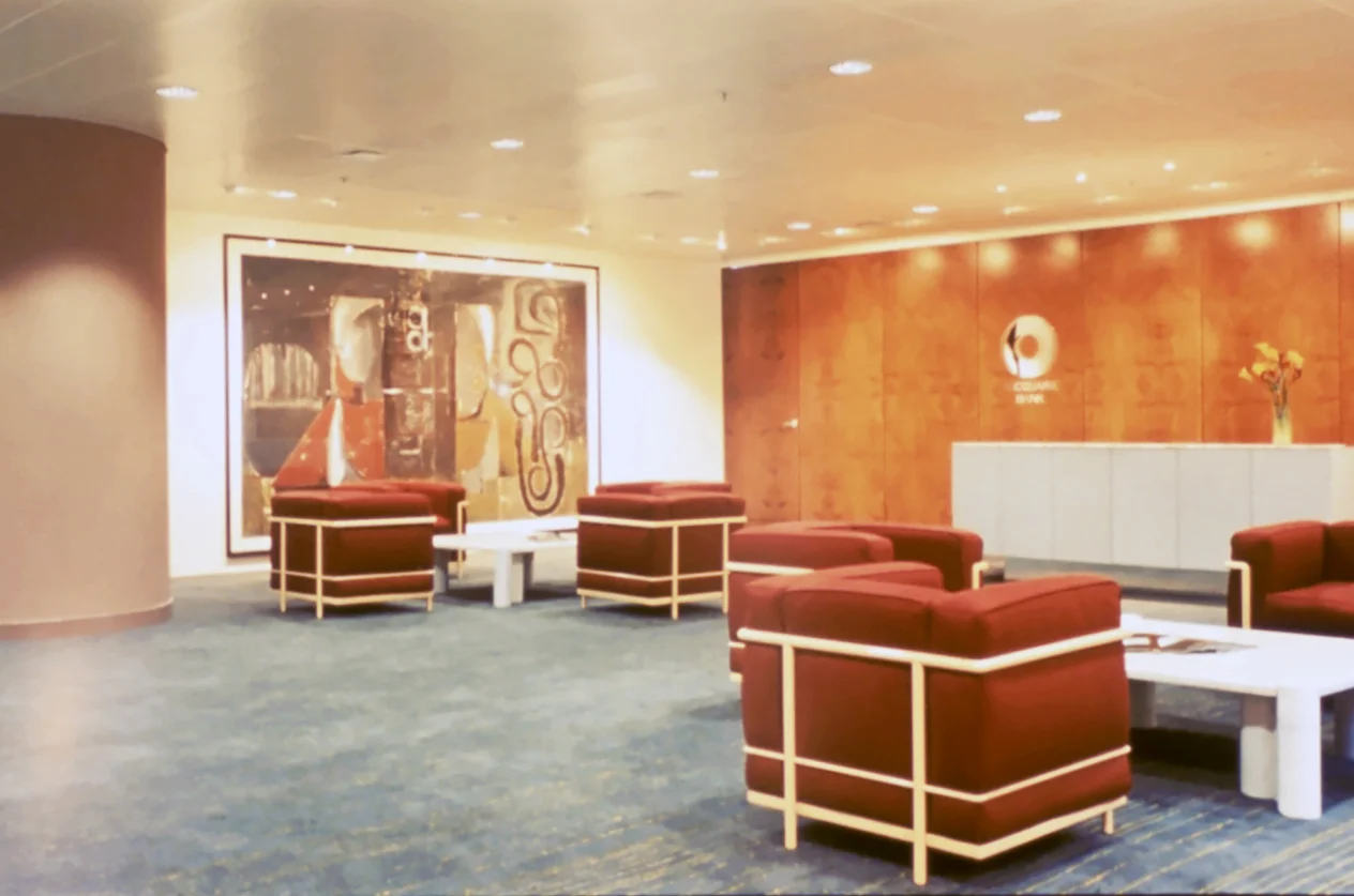 GEORGE-FREEDMAN_MAC BANK_2.jpg