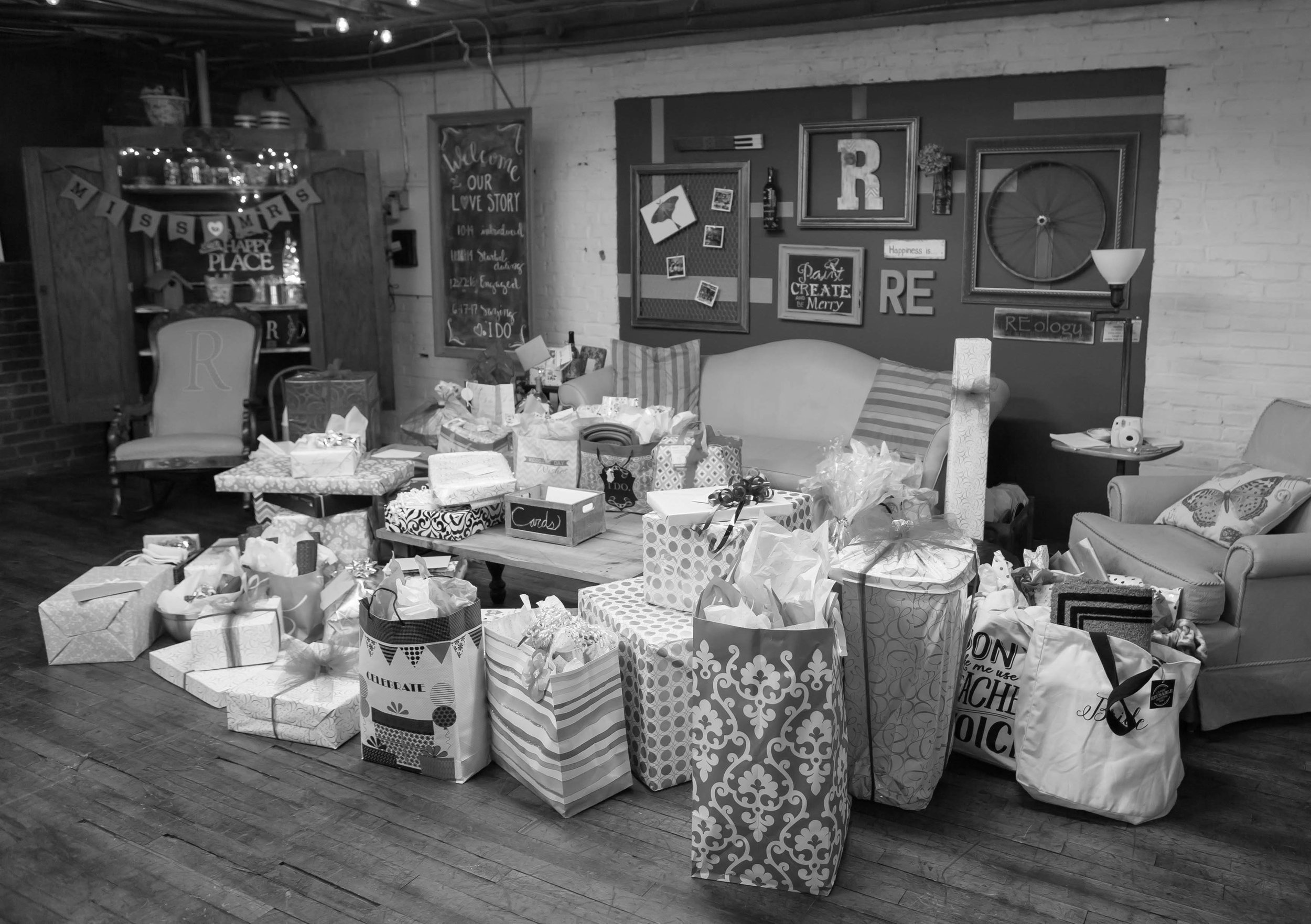 Lots-of-gifts-event-venue-reology.jpg