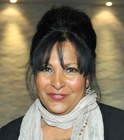 pam-grier-a206bee7-1778-4662-8ba3-419a142b711-resize-750-1.jpg