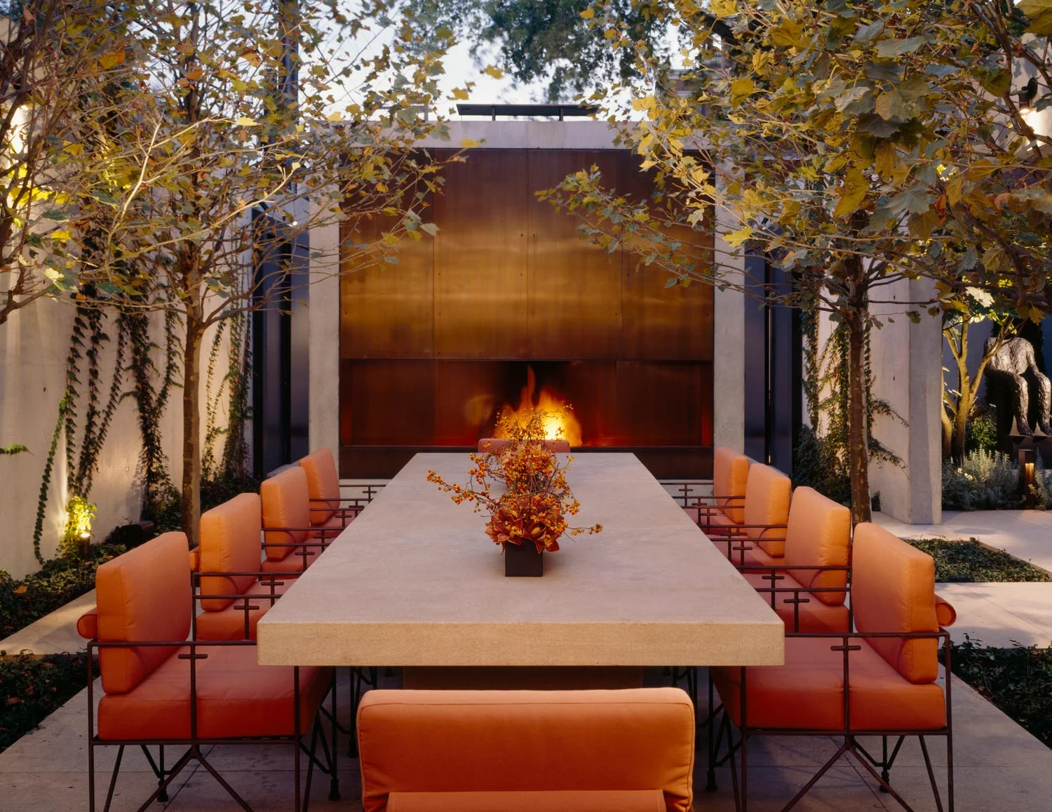 custom upholstery for exterior use Interior Design: Leslie Jones & Associates, Inc.