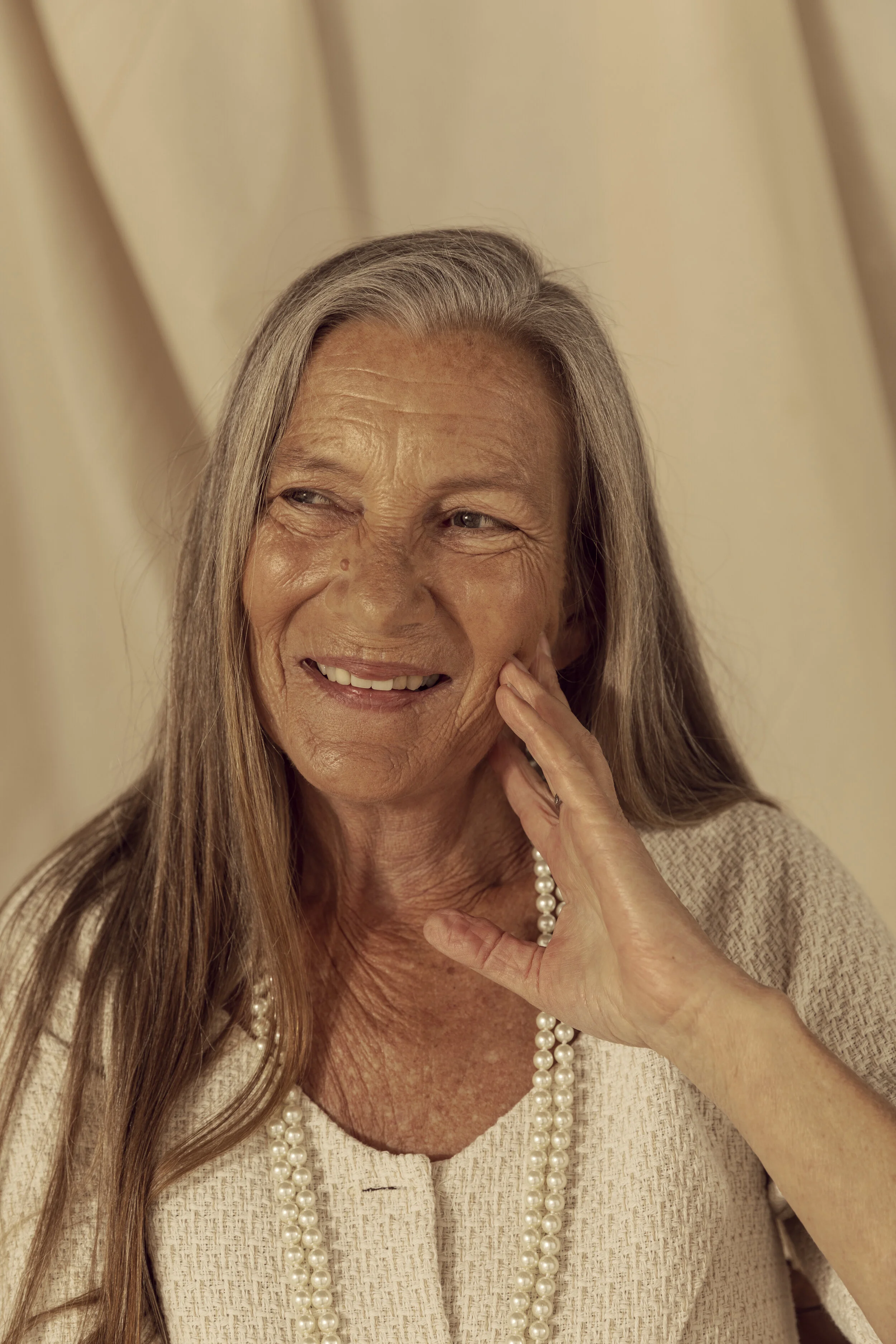 SHE CHOSE. Introducing Kerry