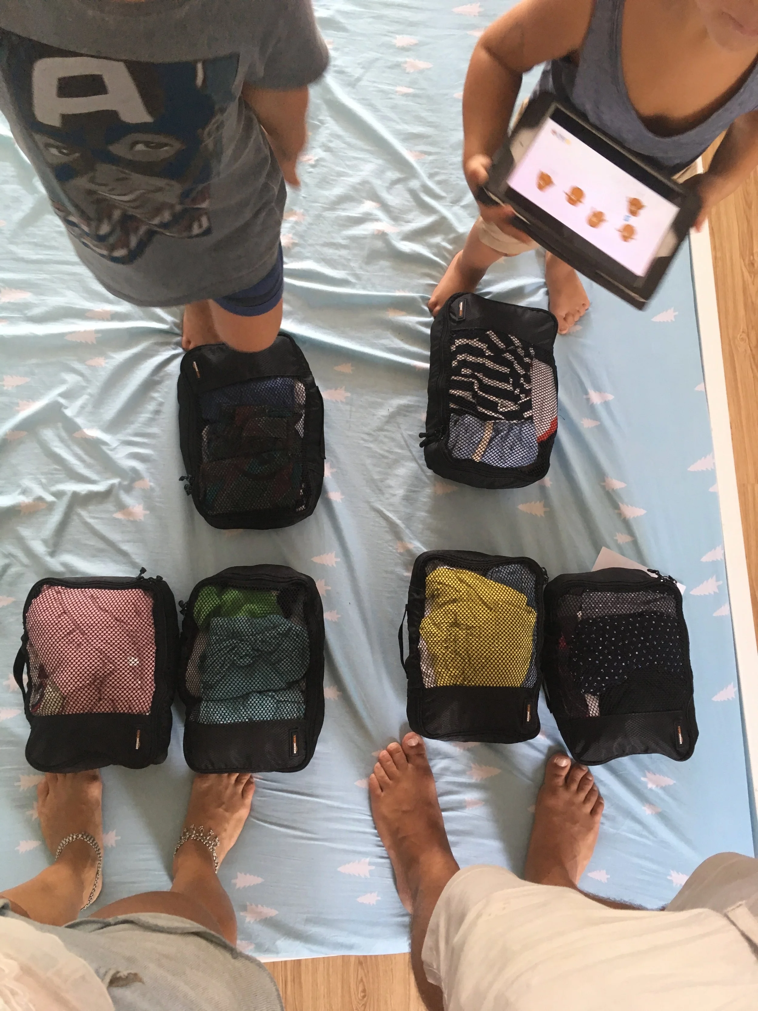 The 6 bags with clothes.