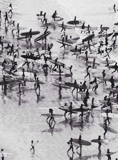 bandwcrowd2