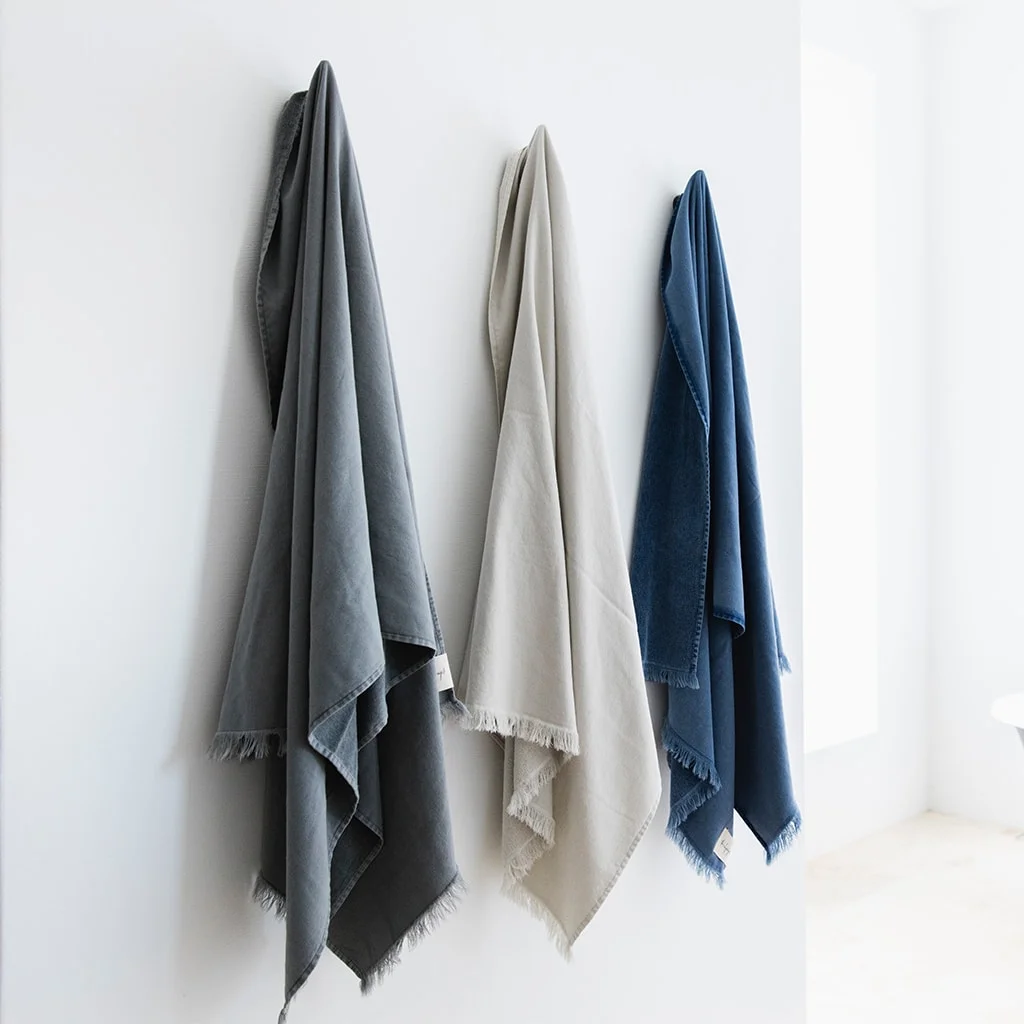 bath-sheet_indigo_2-min.jpg