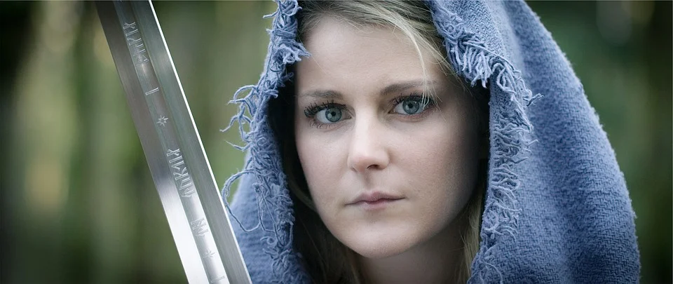 He swung his sword. She dodged and swung at him. Etc, etc…