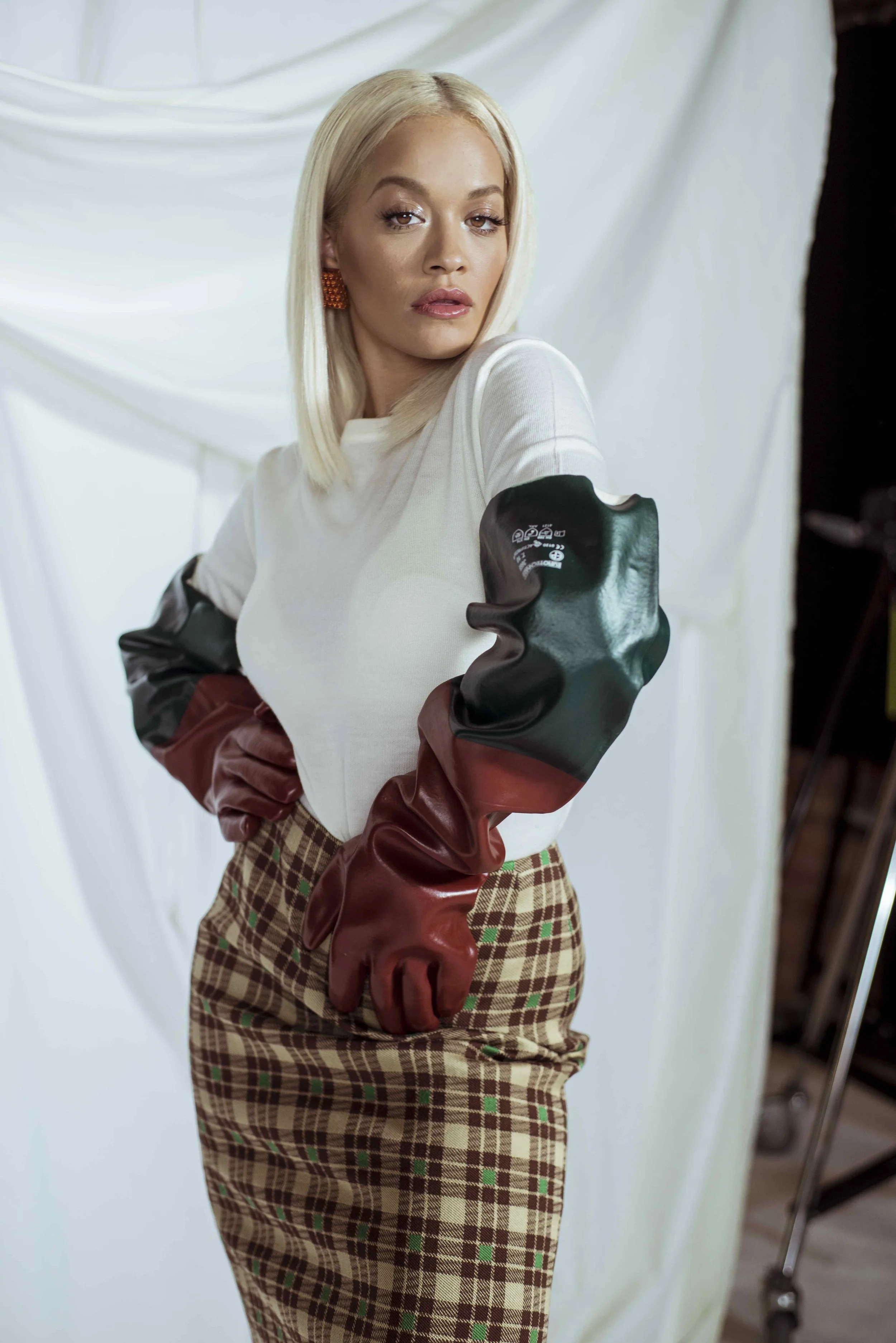Rita Ora - Jacques Burga - Lofficiel - 11.6.jpg