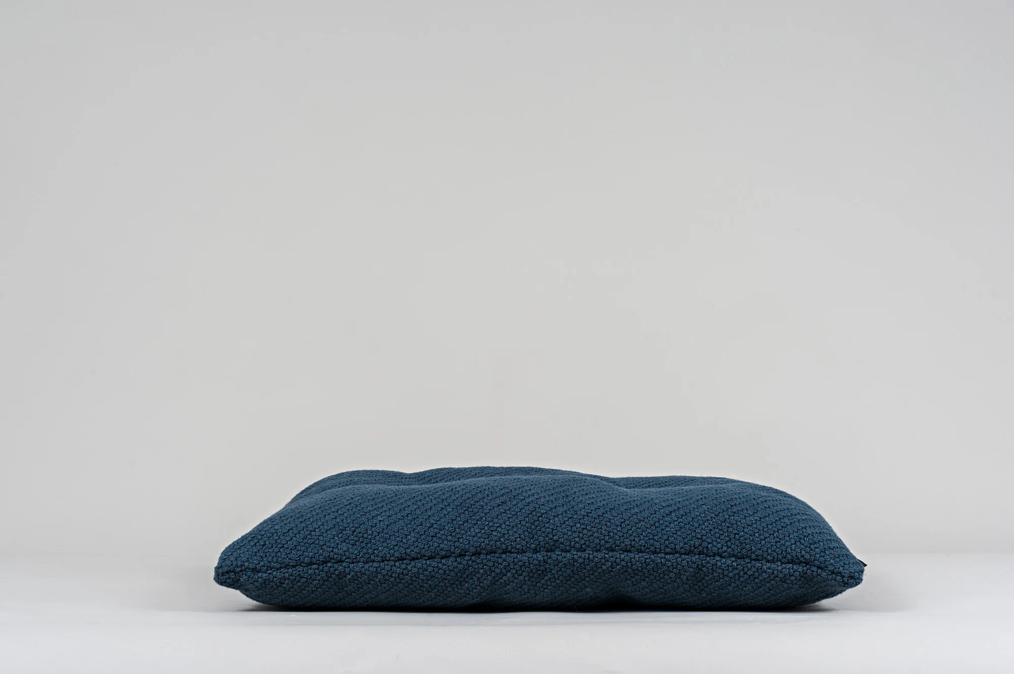 MINGLE CUSHION