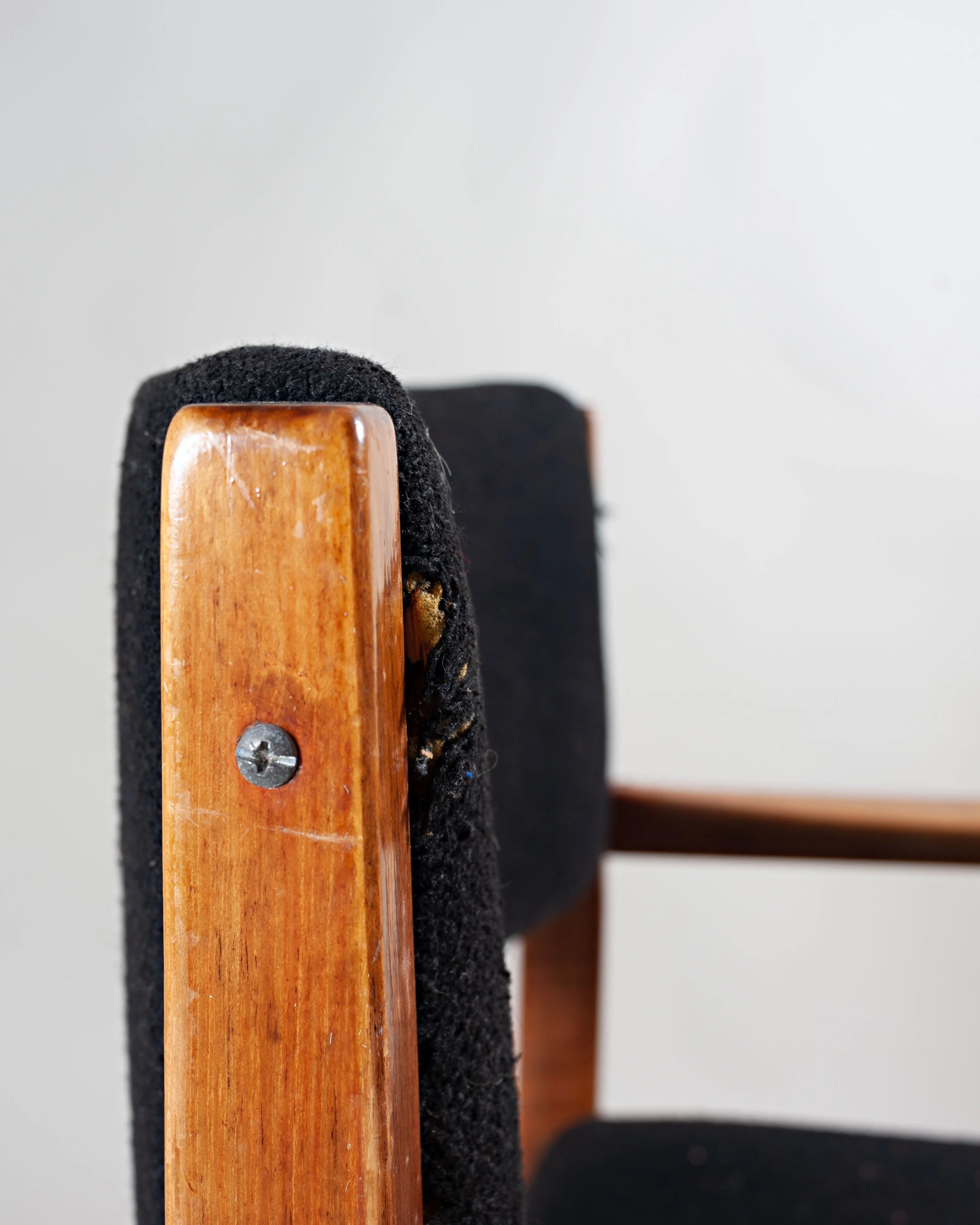 swivel-chair-detailLRweb.jpg