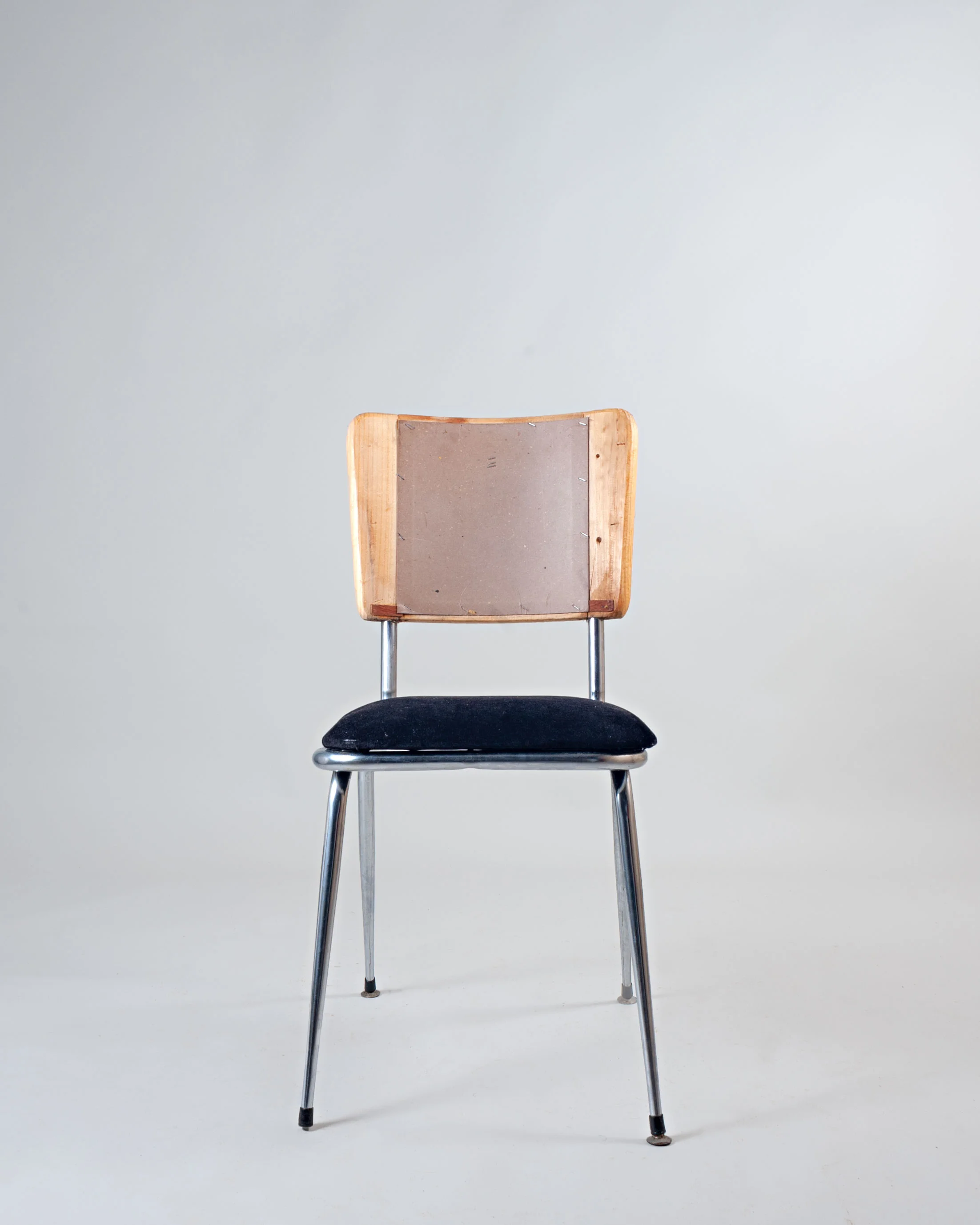 Tubular-dining-chair_frontview-LR.jpg