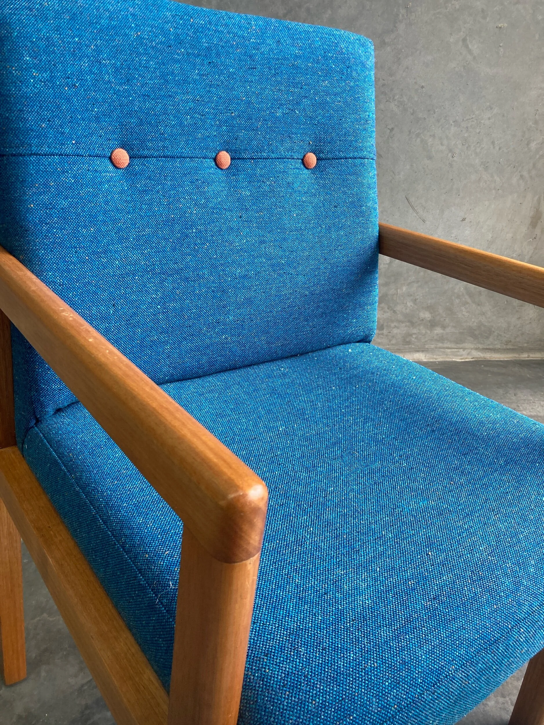 5D5338E3-EA44-4BEB-AC03-6D5925C3D015