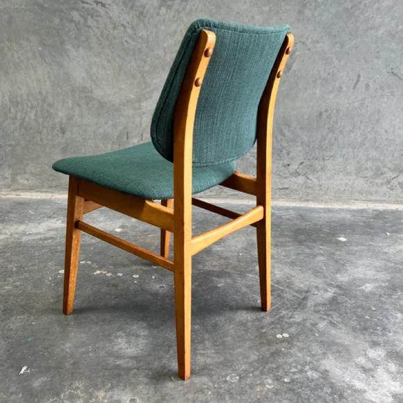 mid-century-dining-chairs-set-of-4-bazaa-152497_580x_crop_center.webp